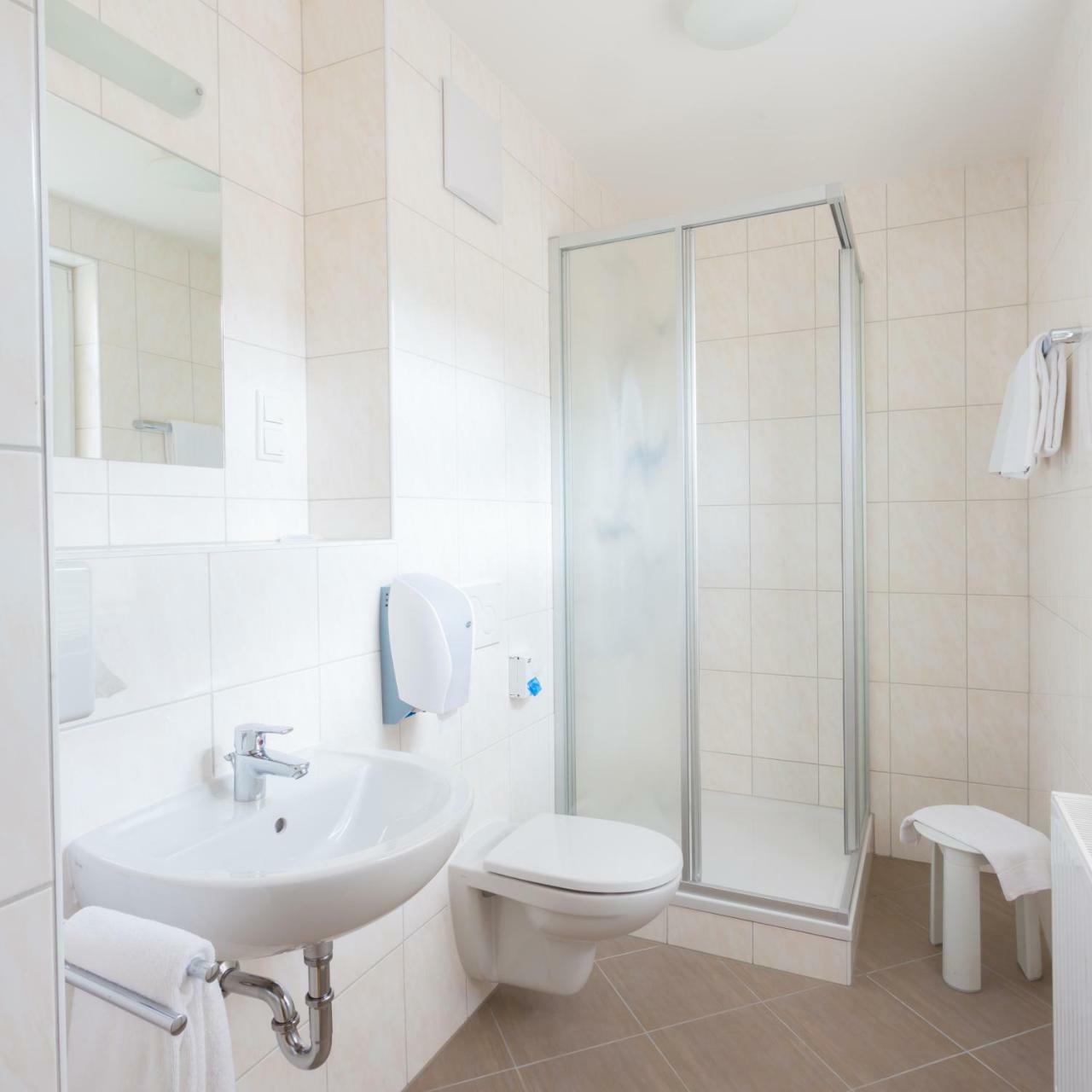 Hotel Kindler 2,0 Self-Check-In Leoben  Zewnętrze zdjęcie